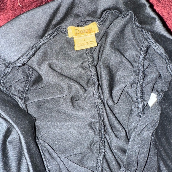 NWT Daisy 2 piece raunched/stacked set. Size L - Picture 2 of 6
